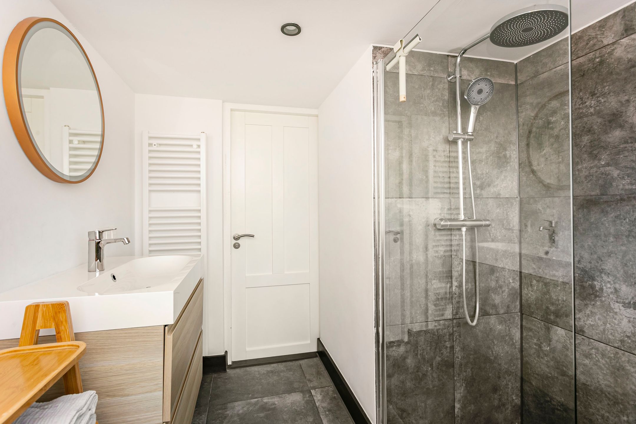 Photo 27 of Wilhelminastraat 12