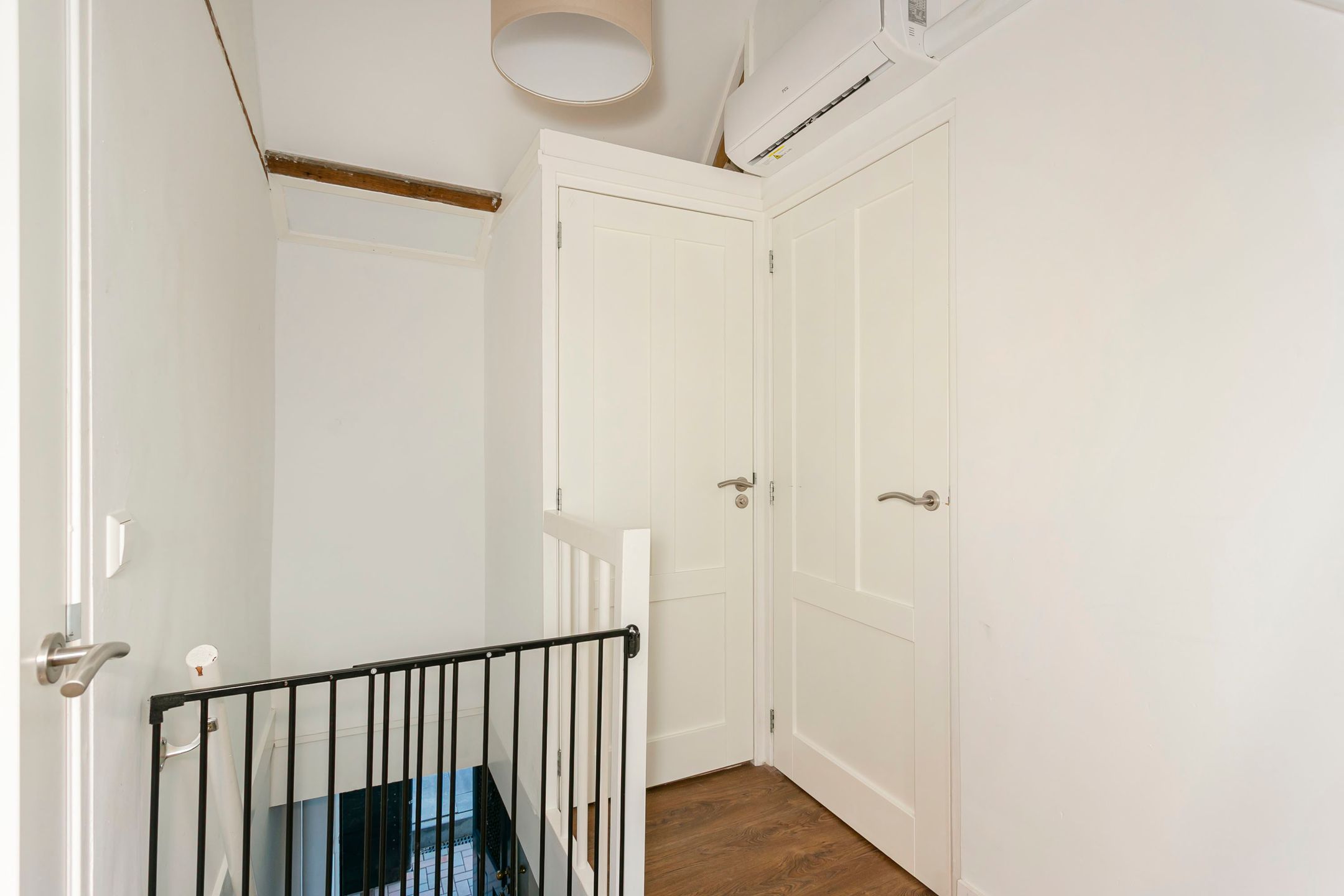 Photo 18 of Wilhelminastraat 12