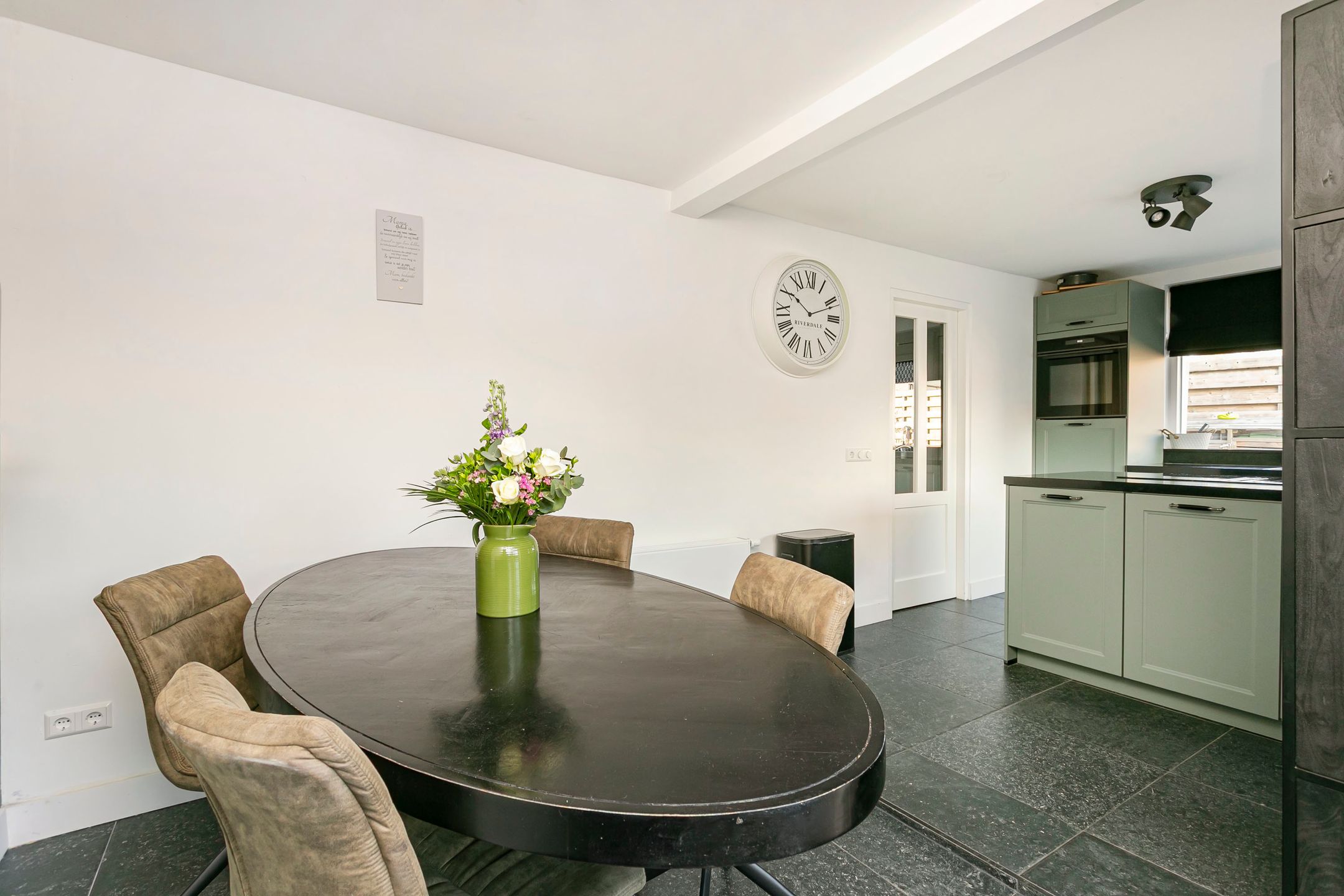 Photo 15 of Wilhelminastraat 12