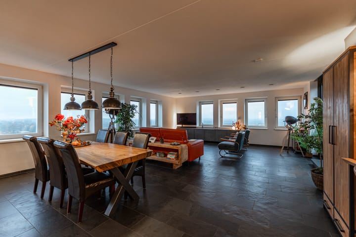 Photo 2 of van Limburg Stirumlaan 153