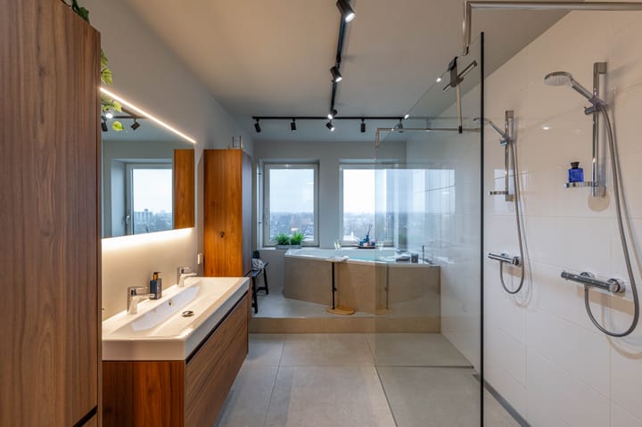 Photo 4 of van Limburg Stirumlaan 153