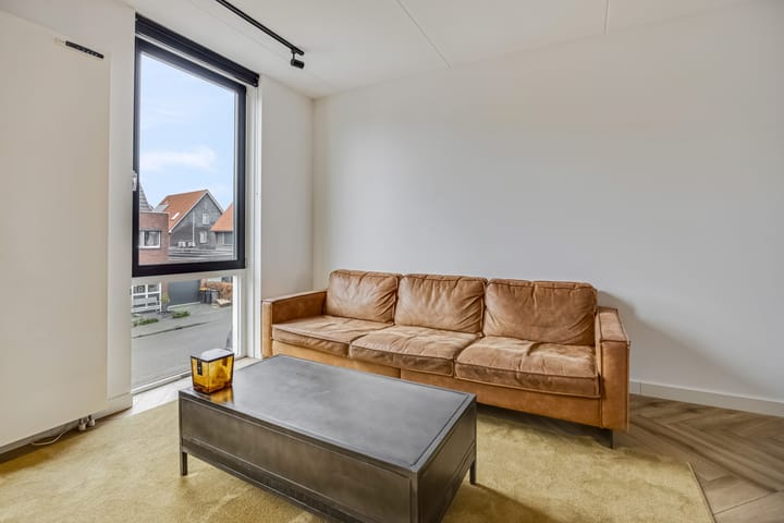 Photo 7 of Citroenvlinder 10