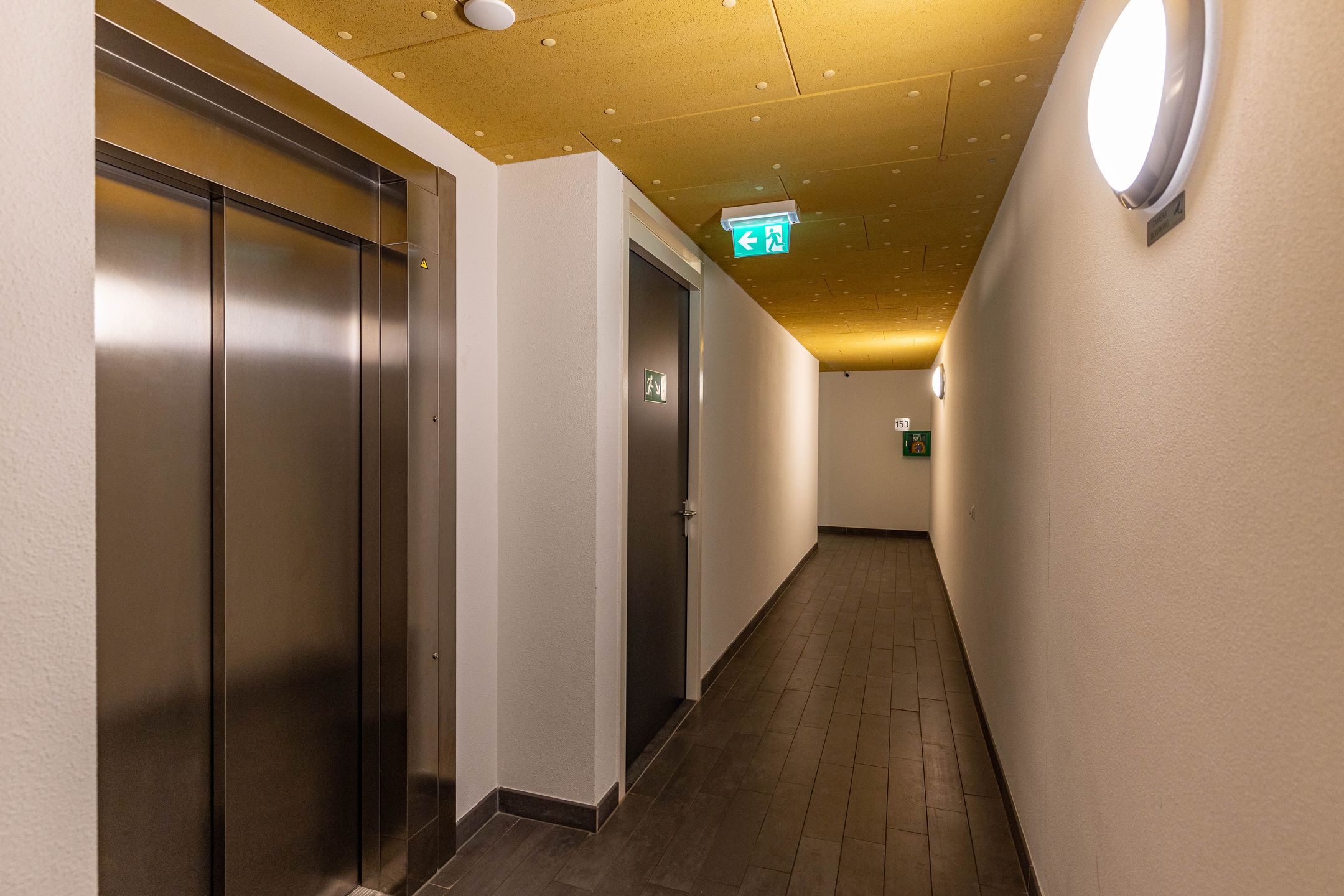 Photo 9 of van Limburg Stirumlaan 153