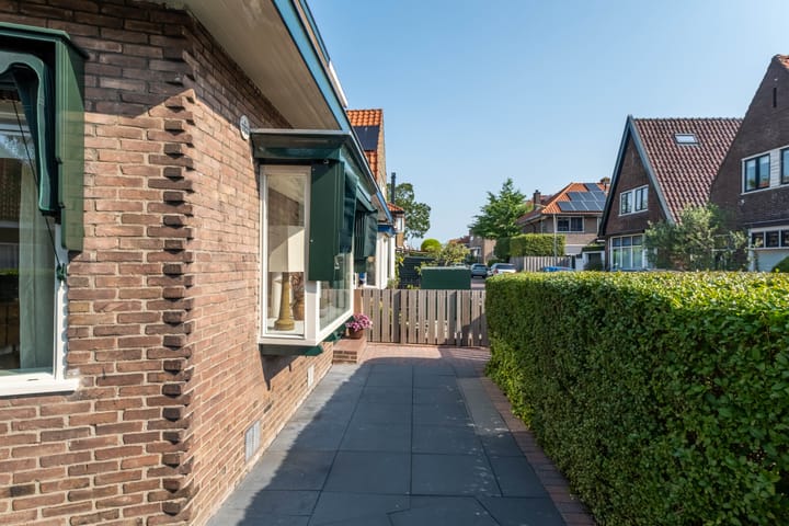 Photo 11 of Paulus Potterstraat 38