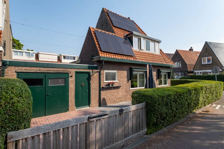 Photo 14 of Paulus Potterstraat 38