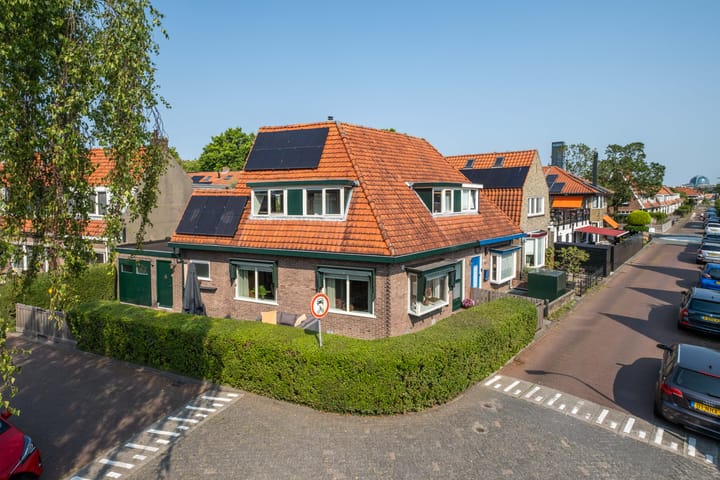 Photo 8 of Paulus Potterstraat 38