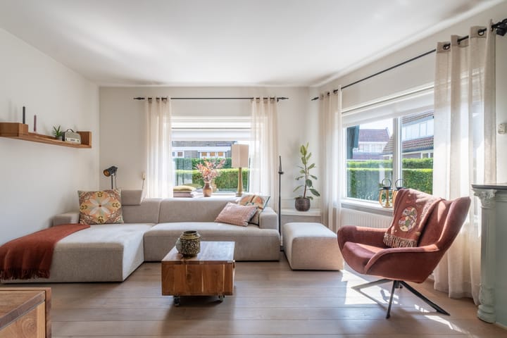 Photo 21 of Paulus Potterstraat 38