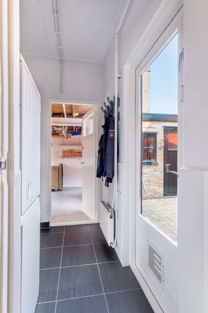 Photo 34 of Paulus Potterstraat 38