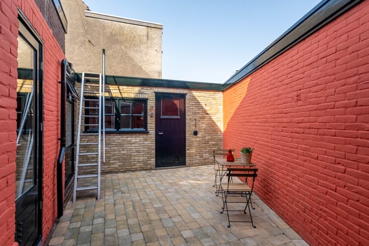 Photo 63 of Paulus Potterstraat 38