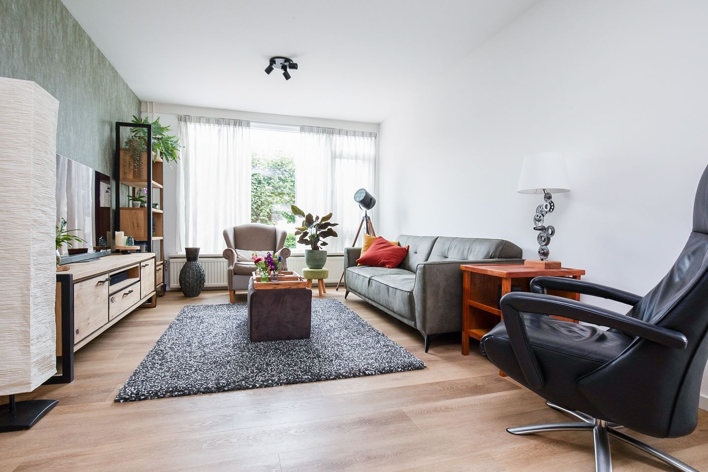 Foto 20 van Leeghwaterstraat 105