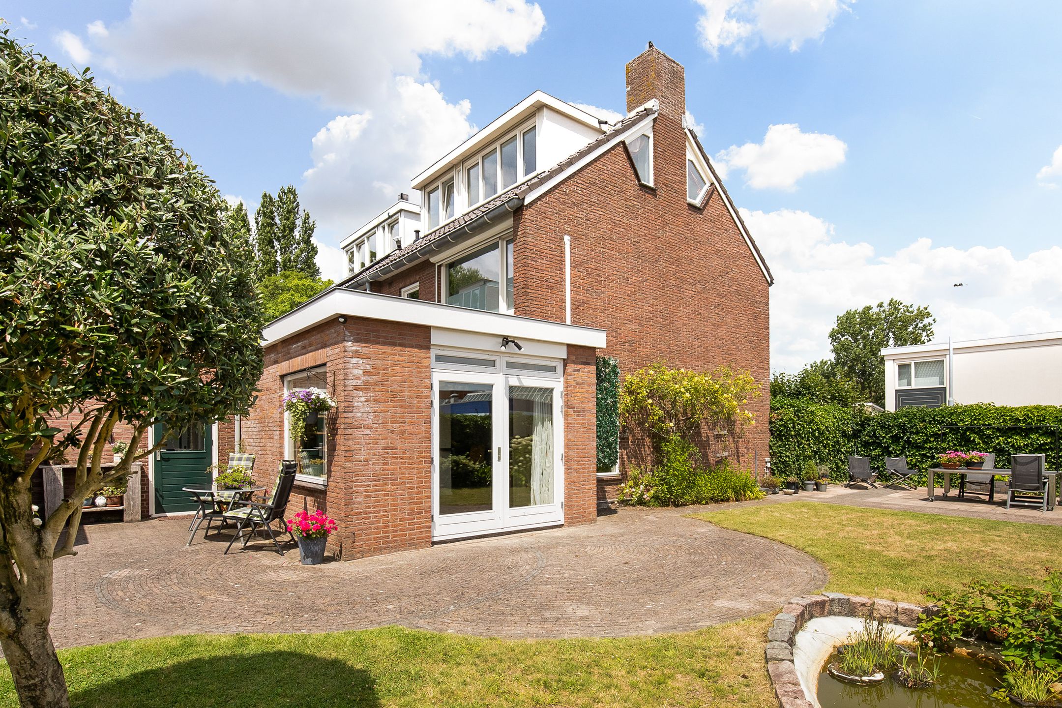 Foto 42 van Leeghwaterstraat 105