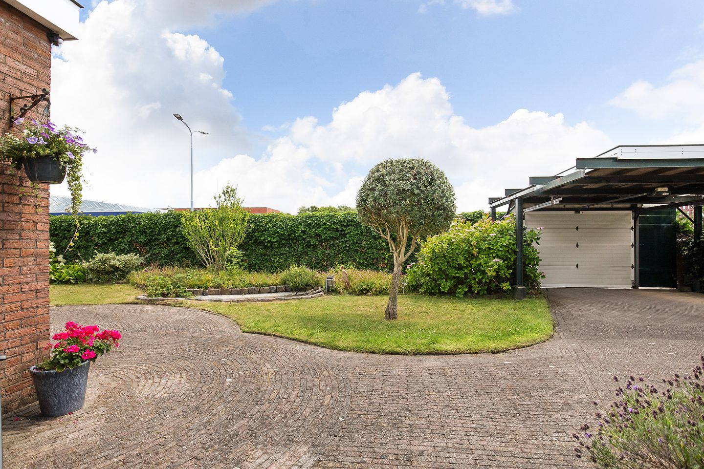 Foto 44 van Leeghwaterstraat 105