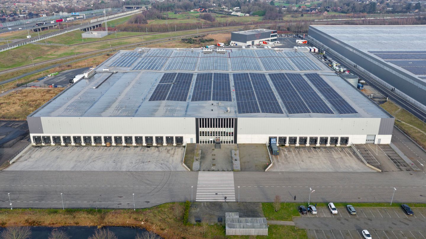 View photo 2 of Leursebaan 260