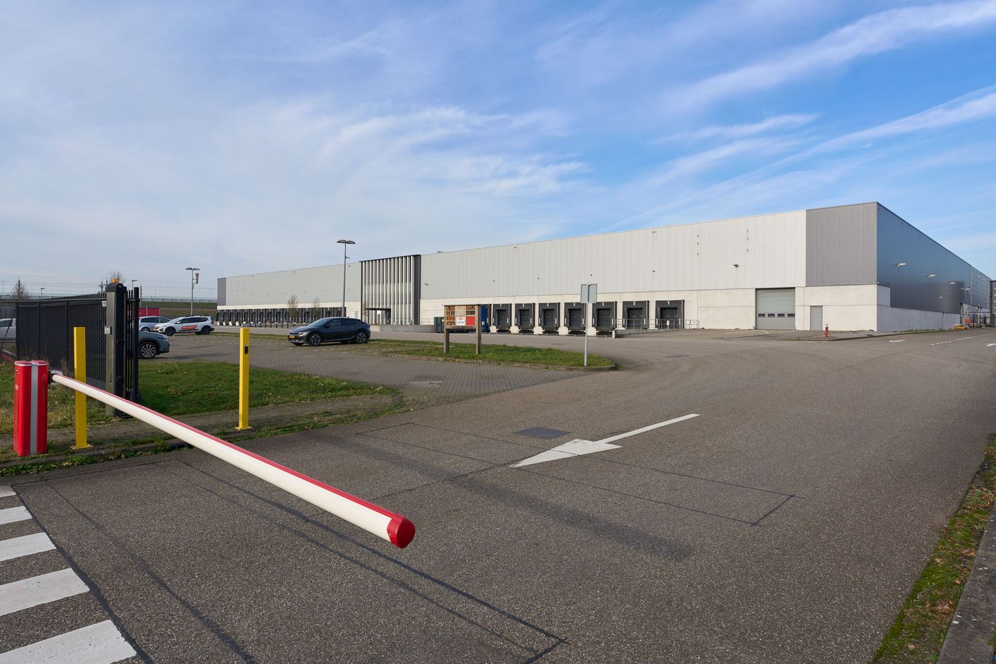 View photo 4 of Leursebaan 260