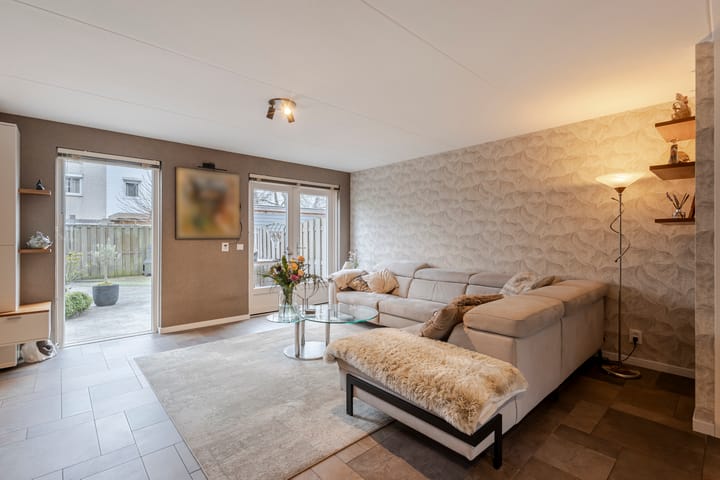 Photo 2 of Krabbelaar 39