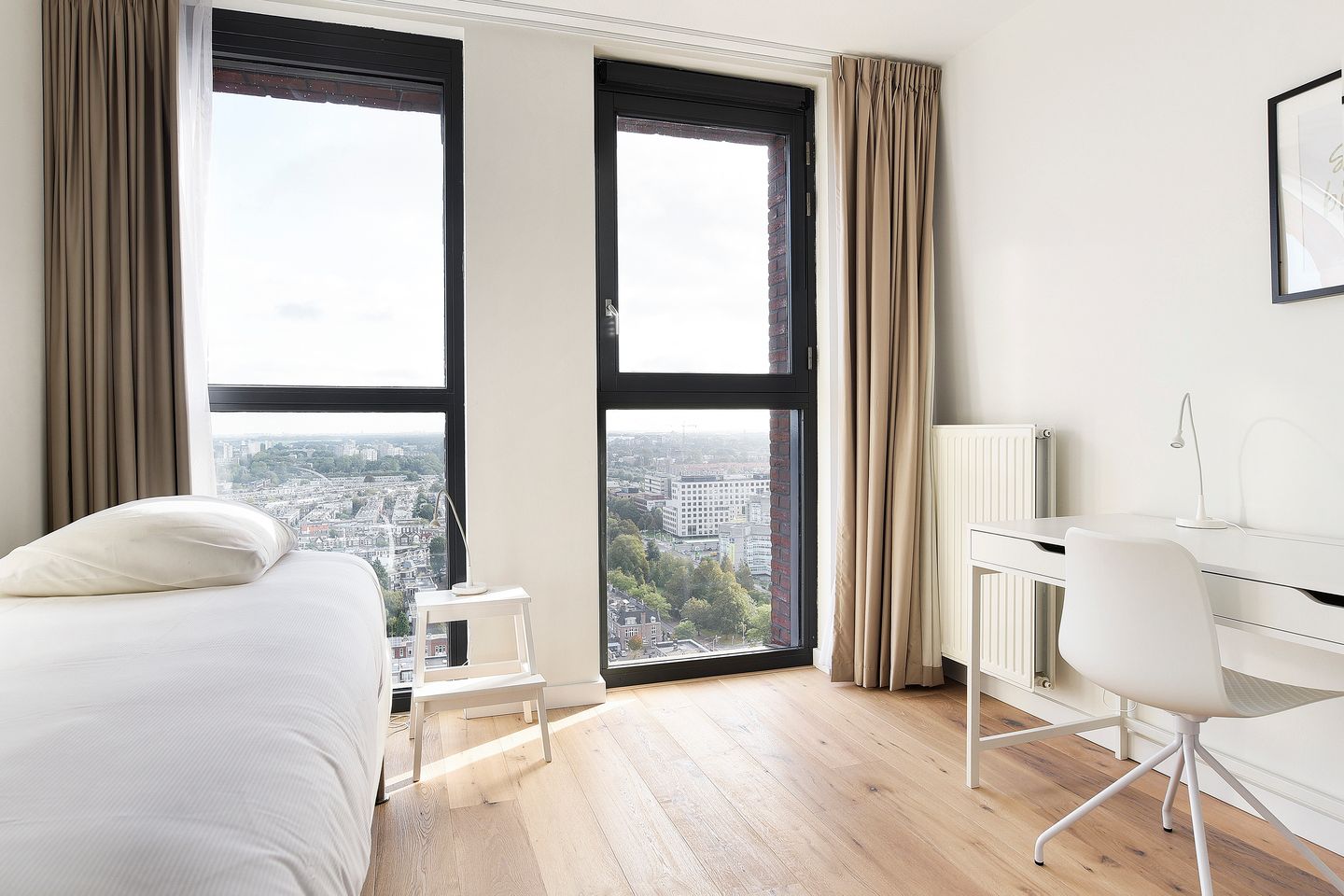 Photo 10 of Carolina van Nassaustraat 325