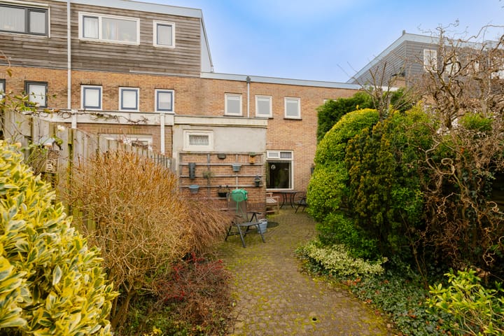 Photo 3 of Van 't Hoffstraat 65