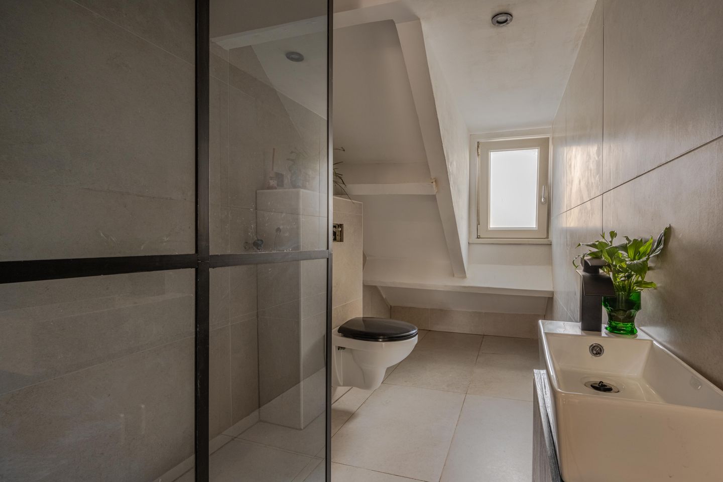 Foto 4 van Flakkeesestraat 141-C