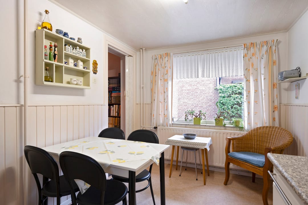 Foto 16 van Louerstraat 11