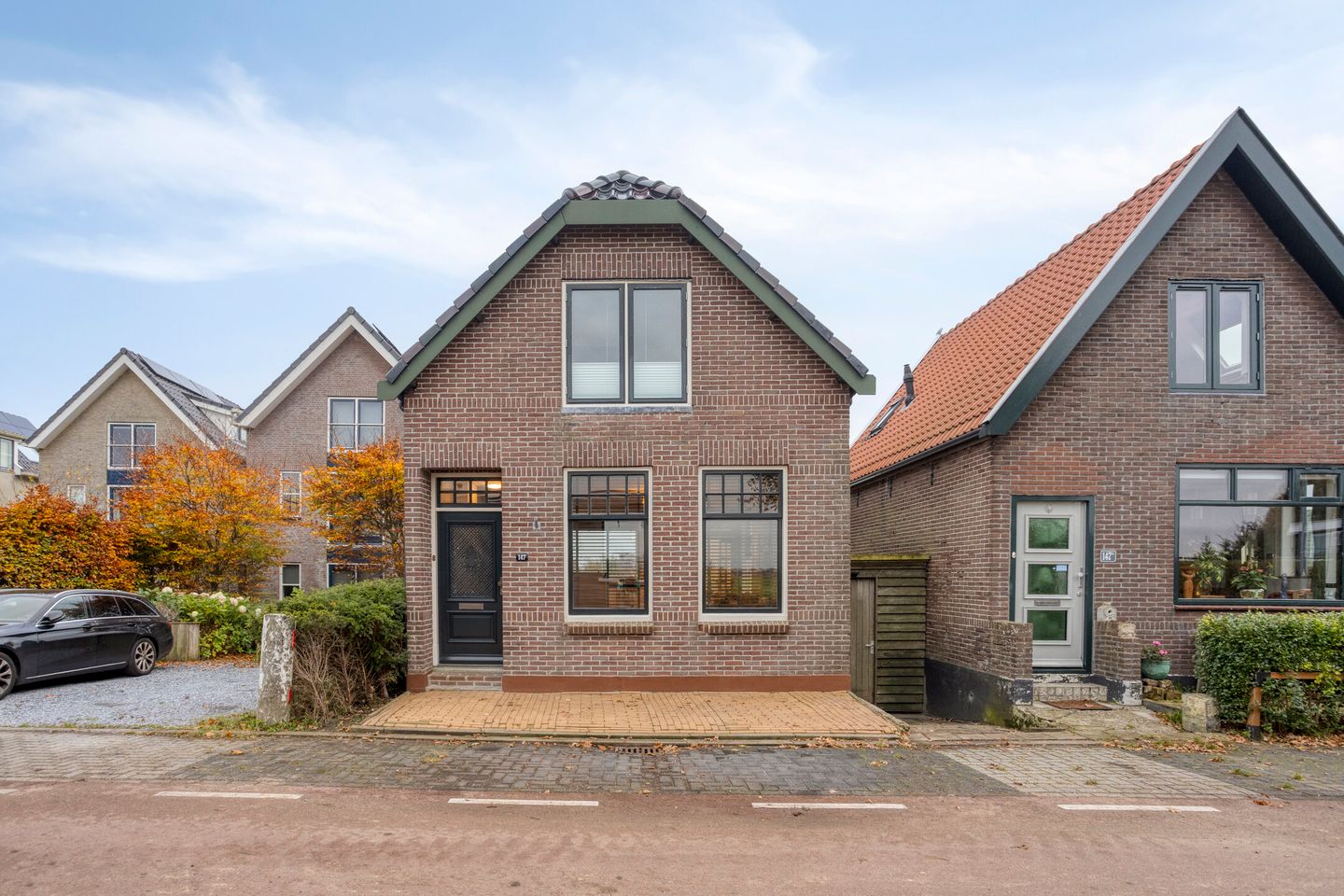 Foto 44 van Neckerstraat 147