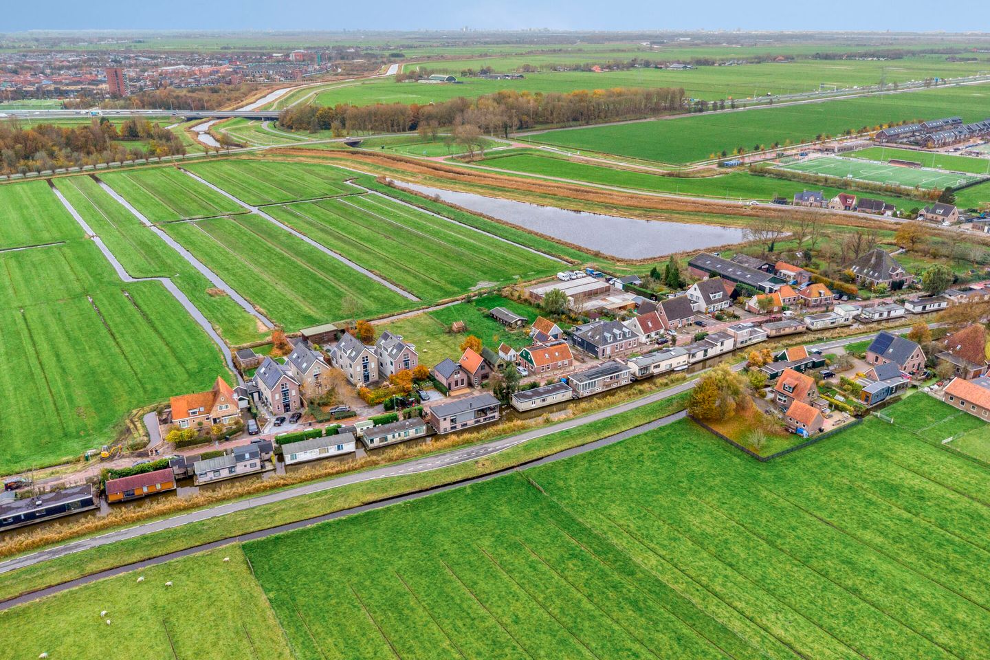 Foto 50 van Neckerstraat 147