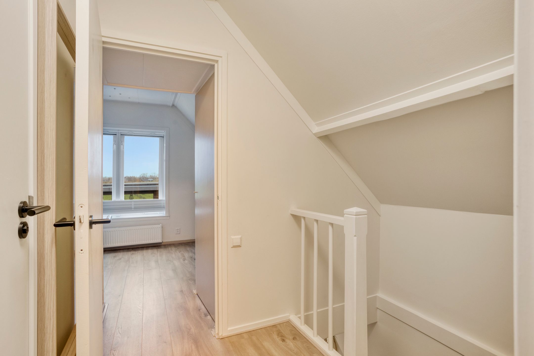 Foto 24 van Neckerstraat 147