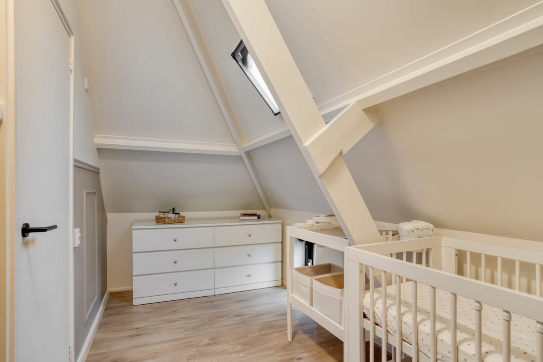 Foto 31 van Neckerstraat 147