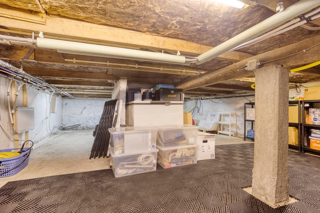 Foto 32 van Neckerstraat 147