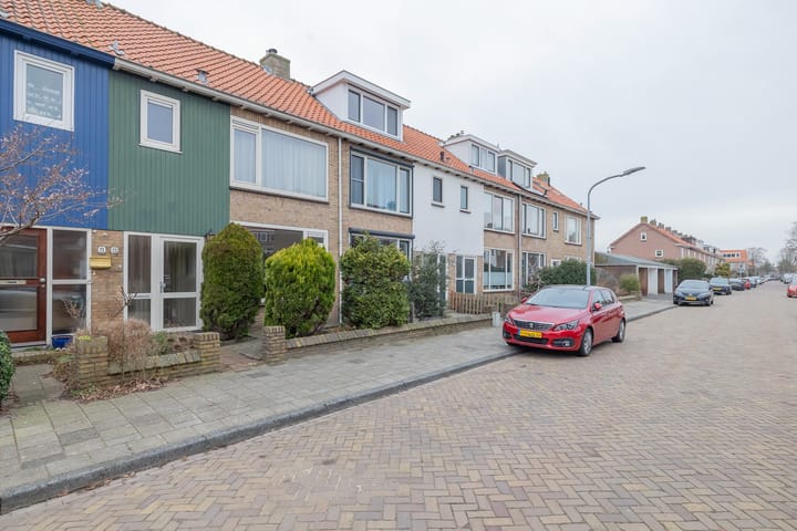 Photo 43 of Clovisstraat 23