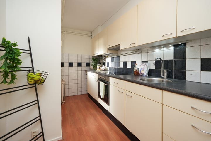 Foto 3 van Dominicanenstraat 86