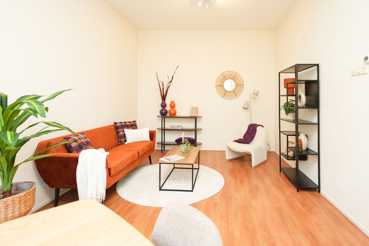 Photo 10 of Dominicanenstraat 86