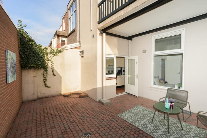 Foto 4 van Dominicanenstraat 86