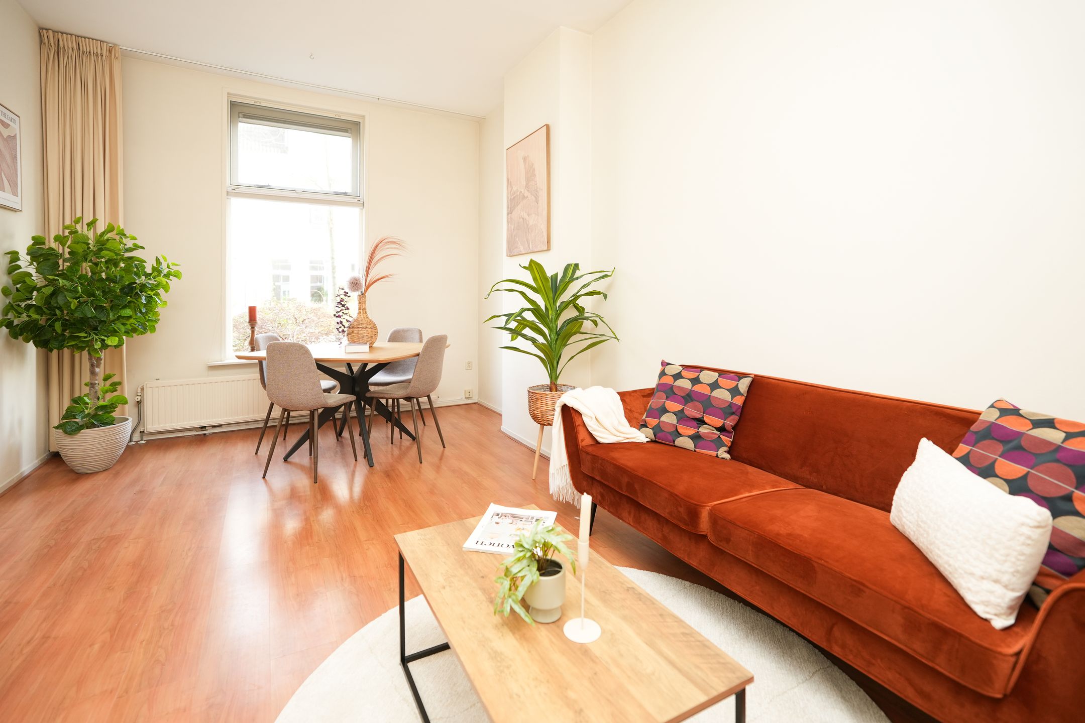 Photo 9 of Dominicanenstraat 86