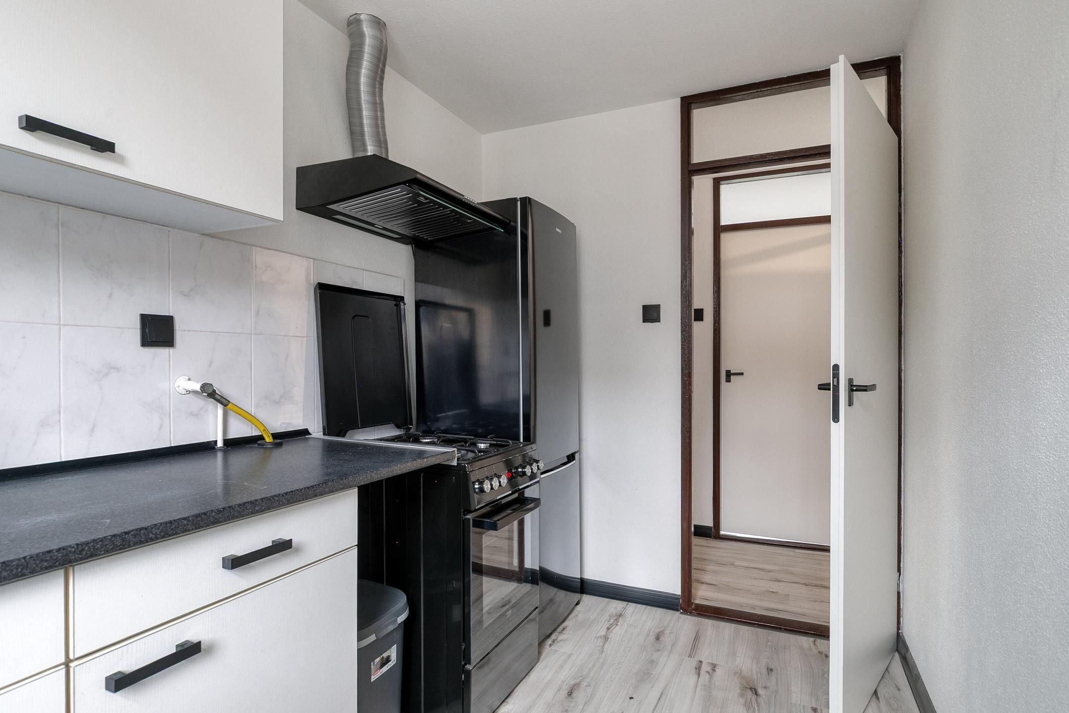 Photo 6 of Beukelsdijk 151-02R