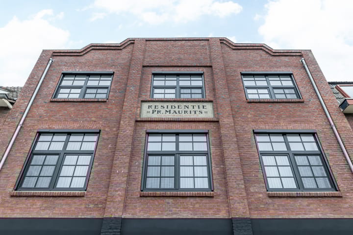 Photo 2 of Prins Mauritslaan 84-C