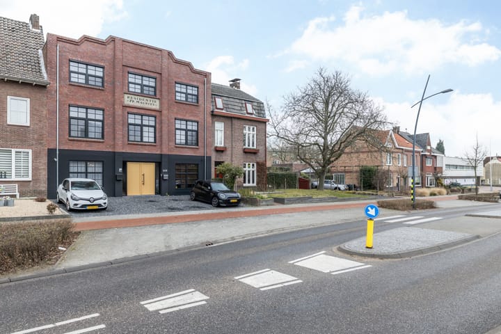 Photo 3 of Prins Mauritslaan 84-C