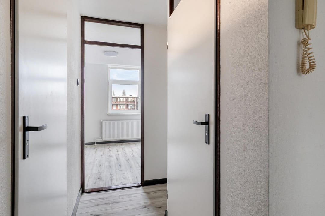 Photo 17 of Beukelsdijk 151-02R