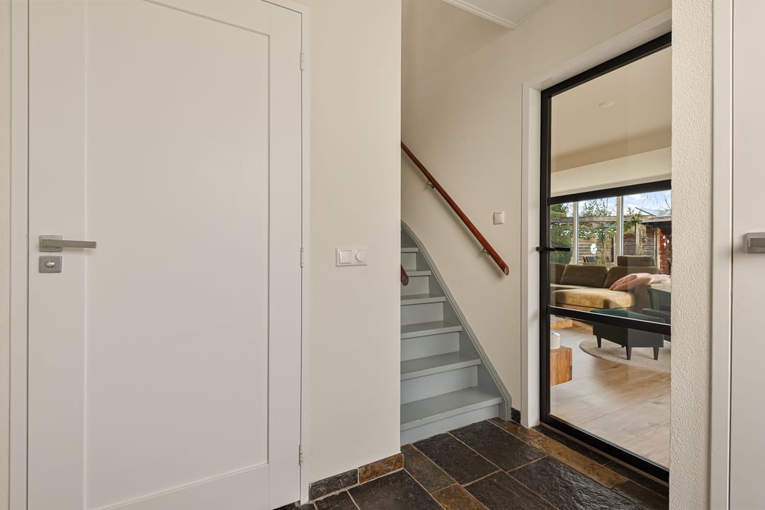 Photo 8 of Adelaar 24