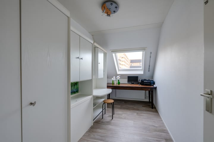 Foto 19 van Neerpeltstraat 44