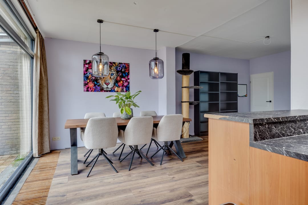 Photo 13 of Anna van Saksenlaan 4