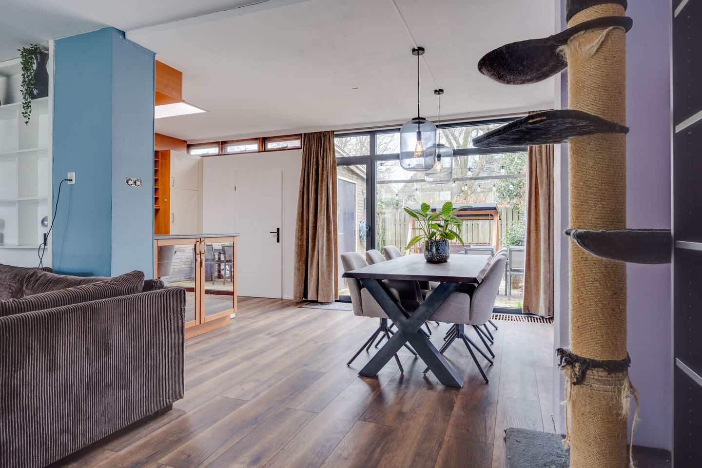 Photo 10 of Anna van Saksenlaan 4