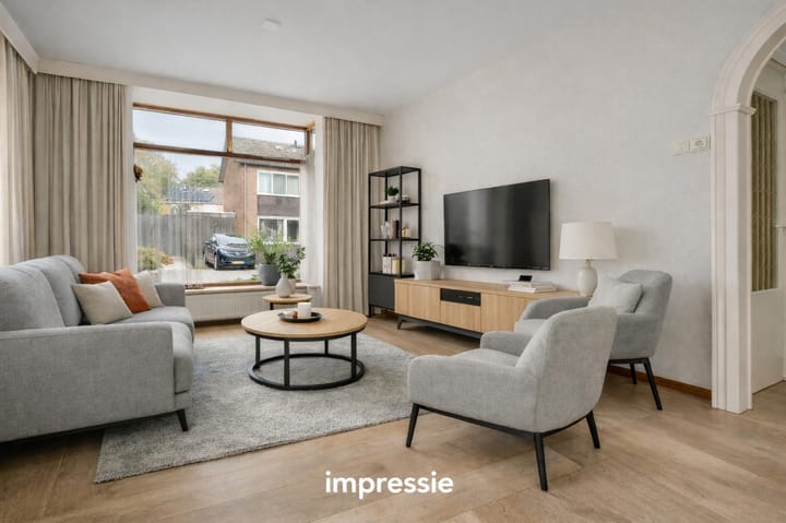 Photo 4 of Anjerstraat 11