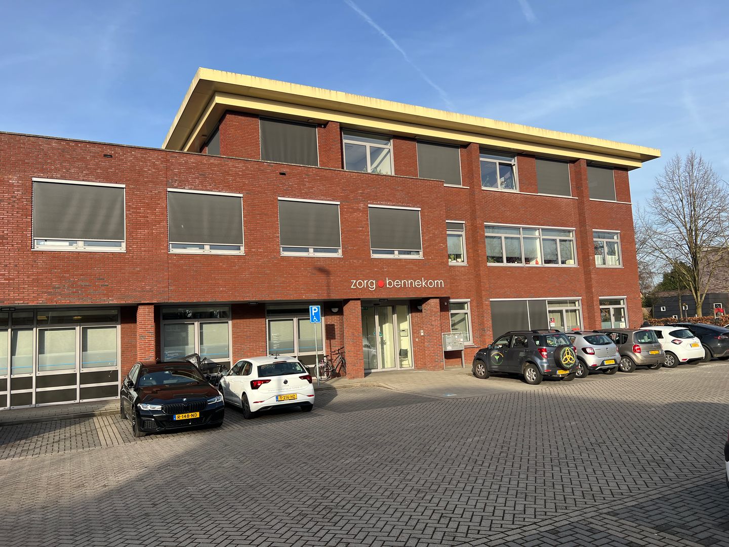 View photo 3 of Commandeursweg 8-C