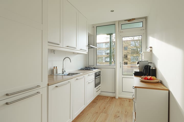 Photo 5 of Van Anrooystraat 387