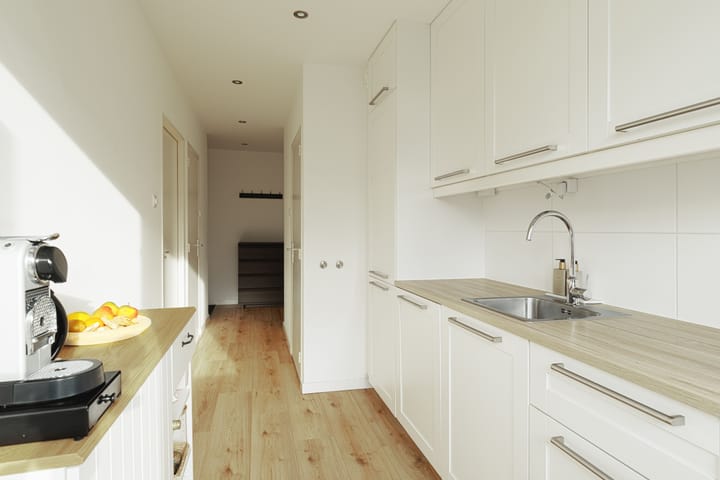 Photo 12 of Van Anrooystraat 387