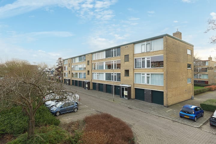 Photo 24 of Van Anrooystraat 387