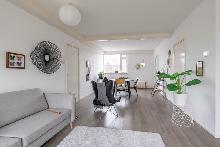 Photo 2 of Admiraal de Ruyterlaan 28-F