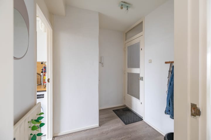 Foto 10 van Admiraal de Ruyterlaan 28-F