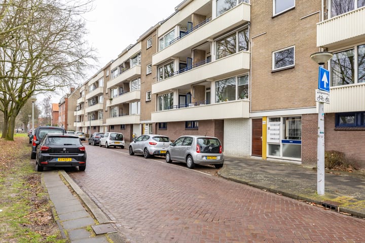 Foto 40 van Admiraal de Ruyterlaan 28-F