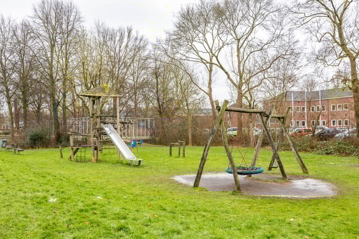 Foto 42 van Admiraal de Ruyterlaan 28-F